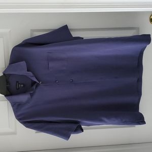 Van Heusen men's short sleeve button down dress shirt. XL  17 - 17-1/2. Blue